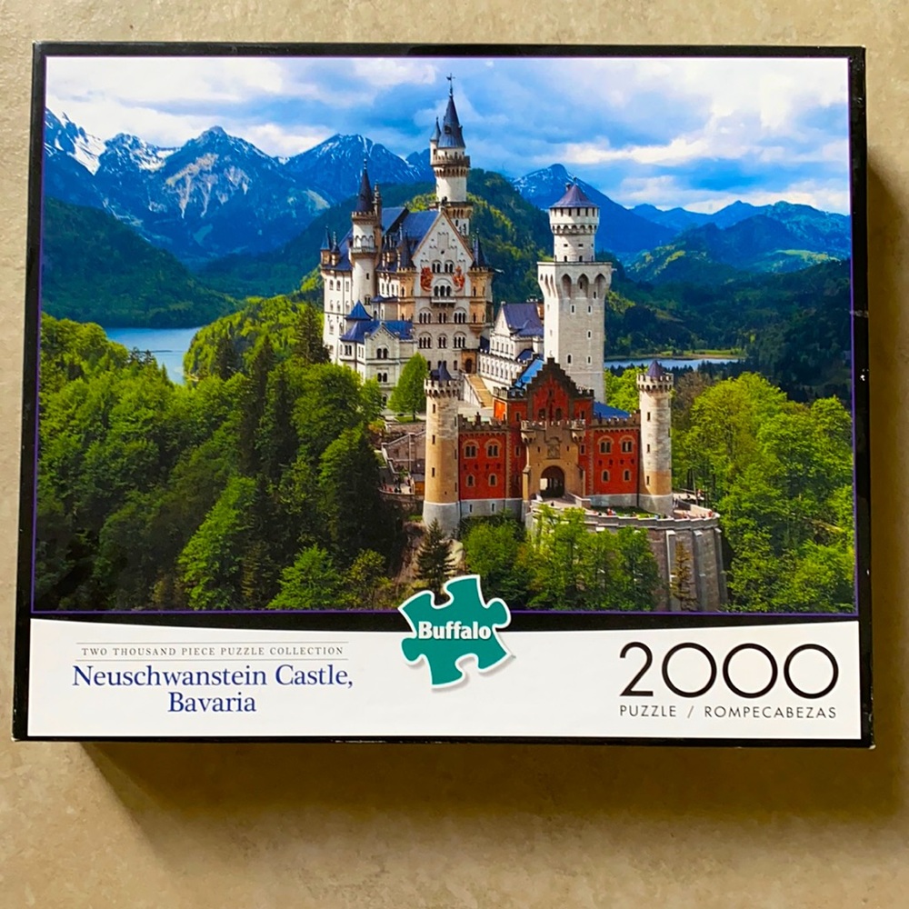 Neuschwanstein Castle (Puzzle) 2000 pieces